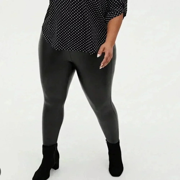 Torrid Black Faux Leather Pull On Pants - Picture 1 of 7